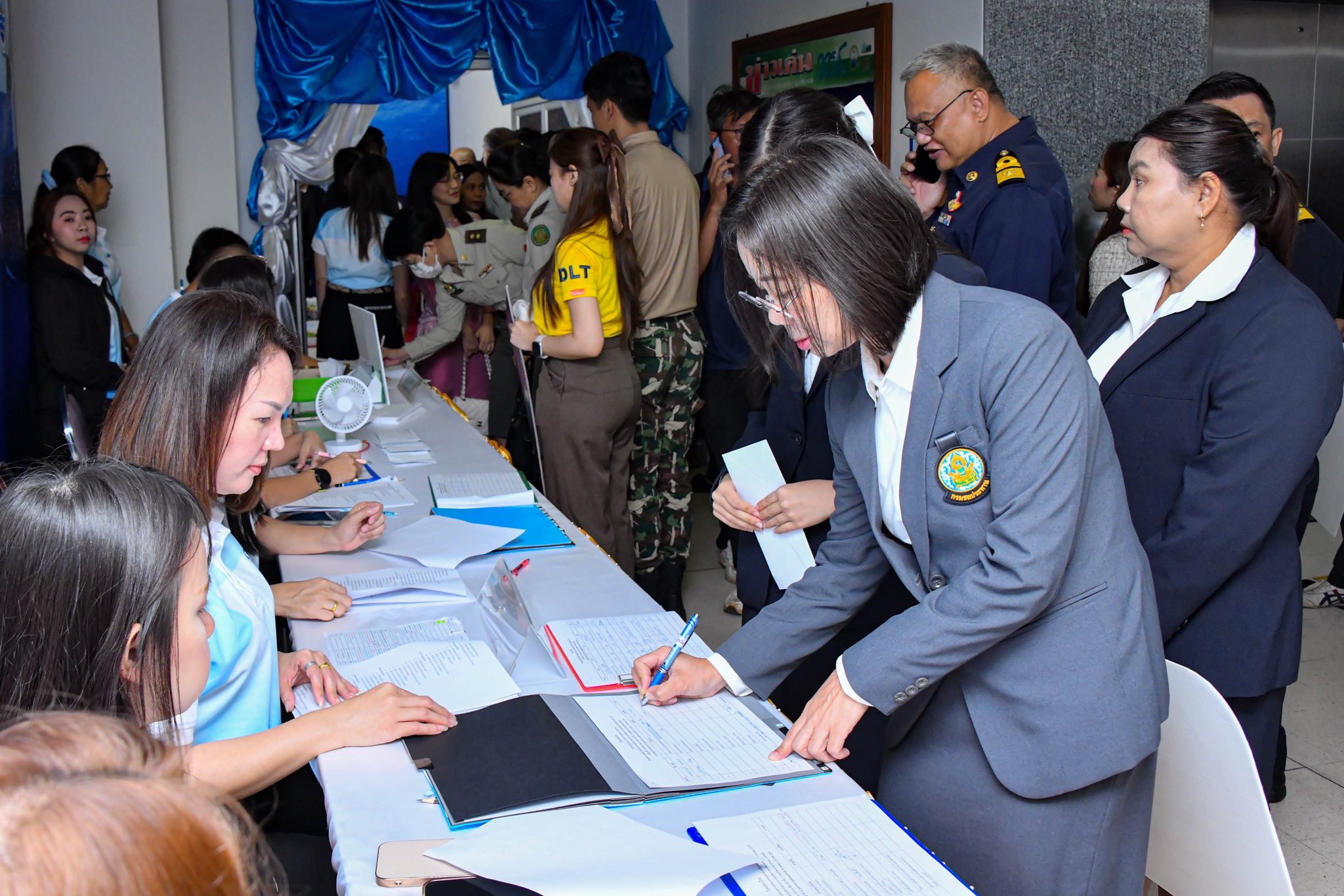 กรมชลฯ ร่วมแสดงความยินดีเนื่องในโอกาสวันคล้ายวันสถาปนากรมทรัพยากรทางทะเลและชายฝั่ง ครบรอบ 23 ปี