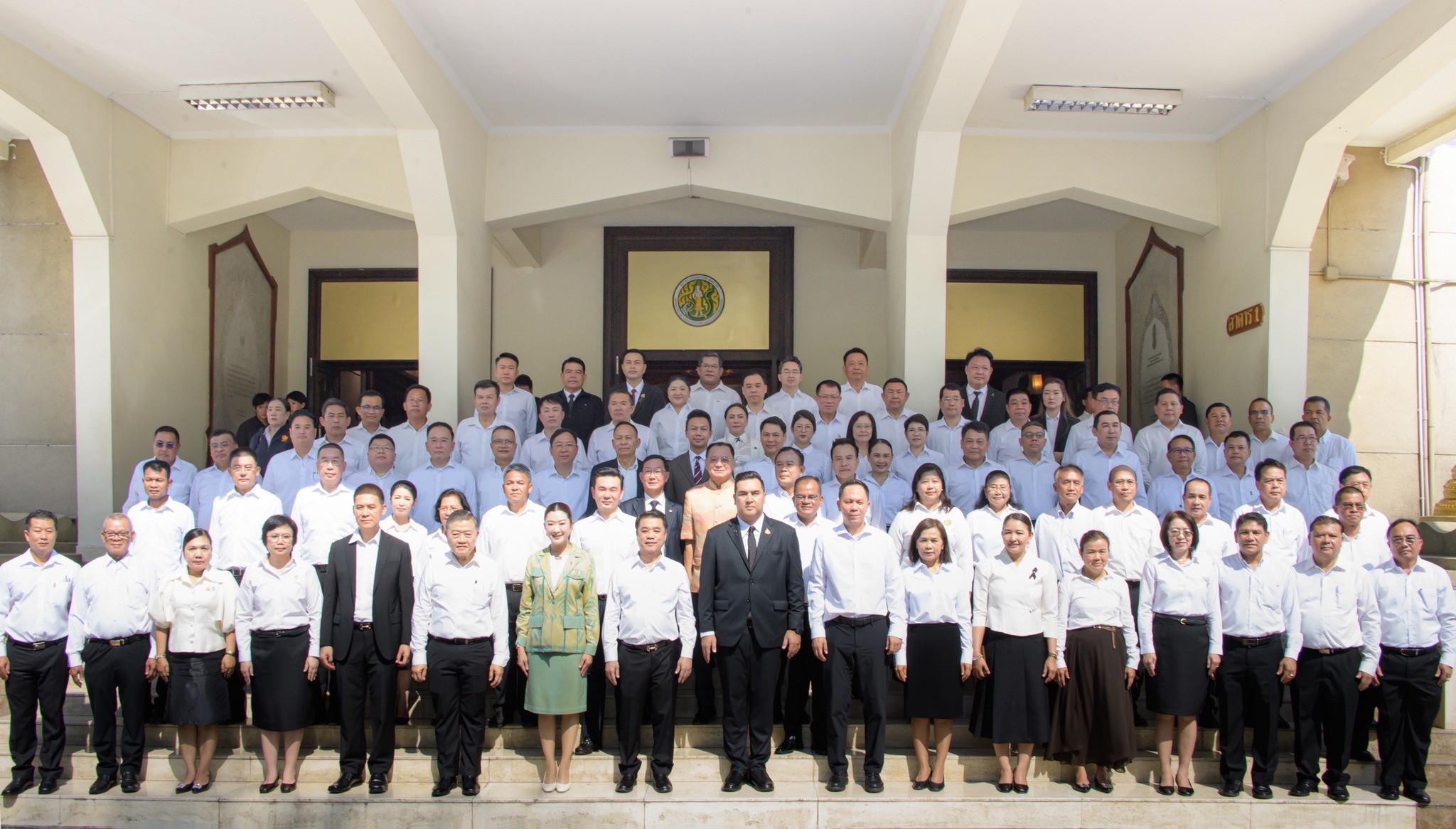 รมว.เกษตรฯ นำทีมผู้บริหารเข้าสักการะสิ่งศักดิ์สิทธิ์ประจำกระทรวง ในโอกาสเข้ารับตำแหน่ง 