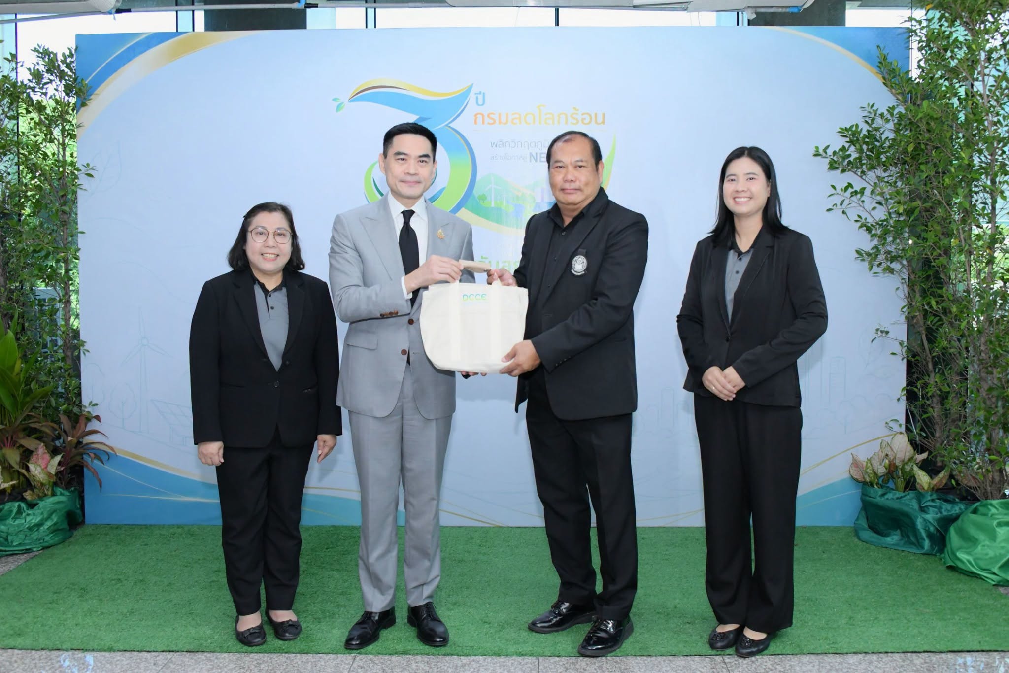 กรมชลประทาน ร่วมงานวันคล้ายวันสถาปนากรมการเปลี่ยนแปลงสภาพภูมิอากาศและสิ่งแวดล้อม ครบรอบ 3 ปี