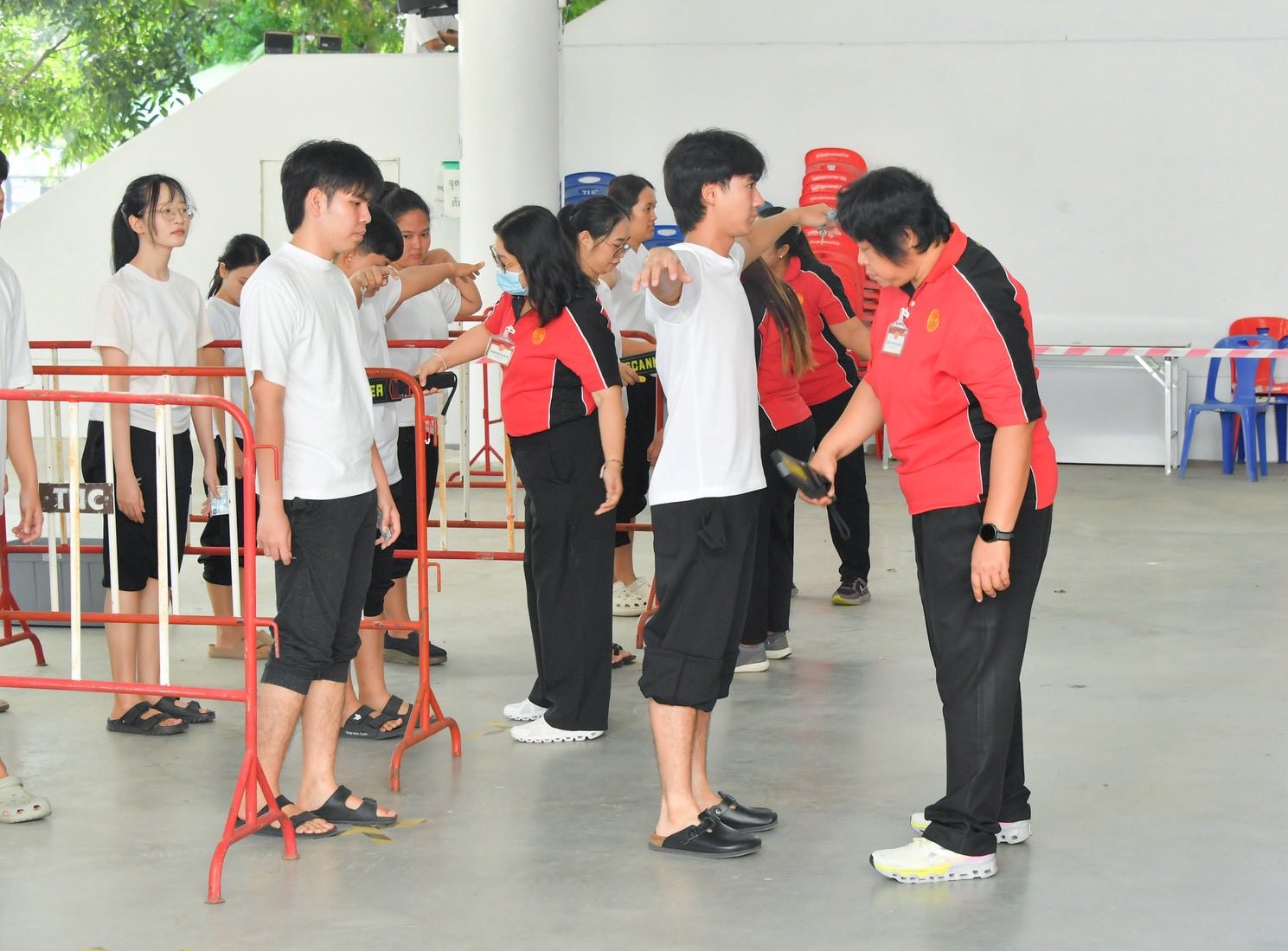 กรมชลฯ จัดสอบแข่งขันบรรจุข้าราชการใหม่ ด้วยบรรยากาศสุดคึกคัก พร้อมมุ่งสรรหาบุคลากรคุณภาพร่วมขับเคลื่อนงานชลประทาน