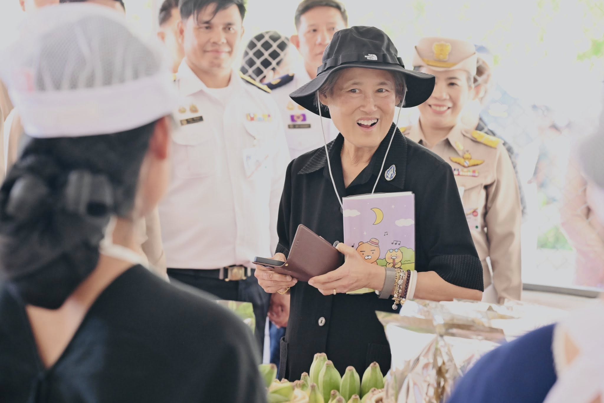 สมเด็จพระกนิษฐาธิราชเจ้า กรมสมเด็จพระเทพรัตนราชสุดา ฯ สยามบรมราชกุมารี เสด็จพระราชดำเนินไปทรงปฏิบัติพระราชกรณียกิจในพื้นที่จังหวัดตาก (ศูนย์การเรียนตำรวจตระเวนชายแดนบ้านแม่หละคี)